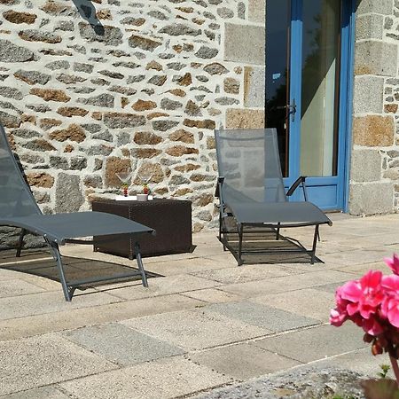 La Maison Bleue Saint-Sauveur-des-Landes Εξωτερικό φωτογραφία